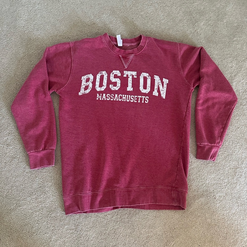 Boston Massachusetts Red Woman’s Sweatshirts